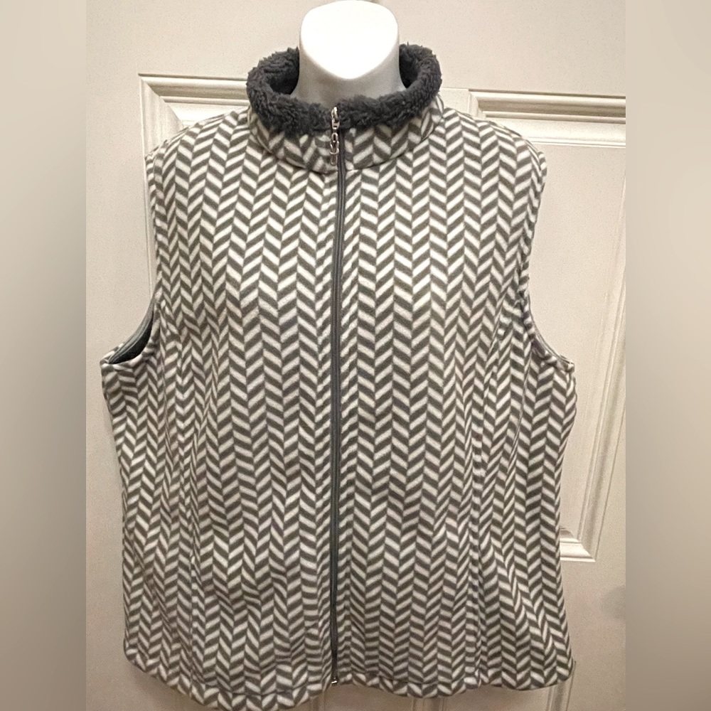 Alia Large soft & cuddly vest in a white & grey stripe. In Great used condition